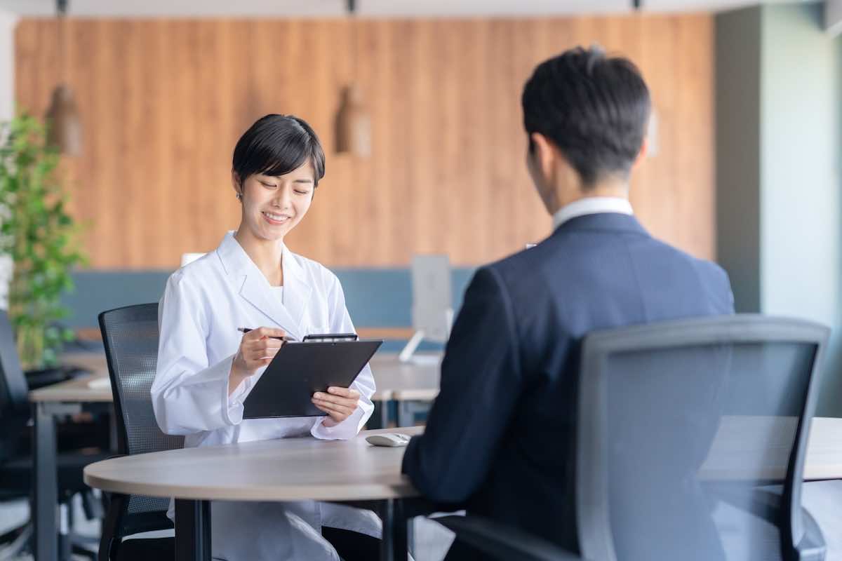 心理カウンセラーの仕事内容は？活躍場所や適性、魅力を解説